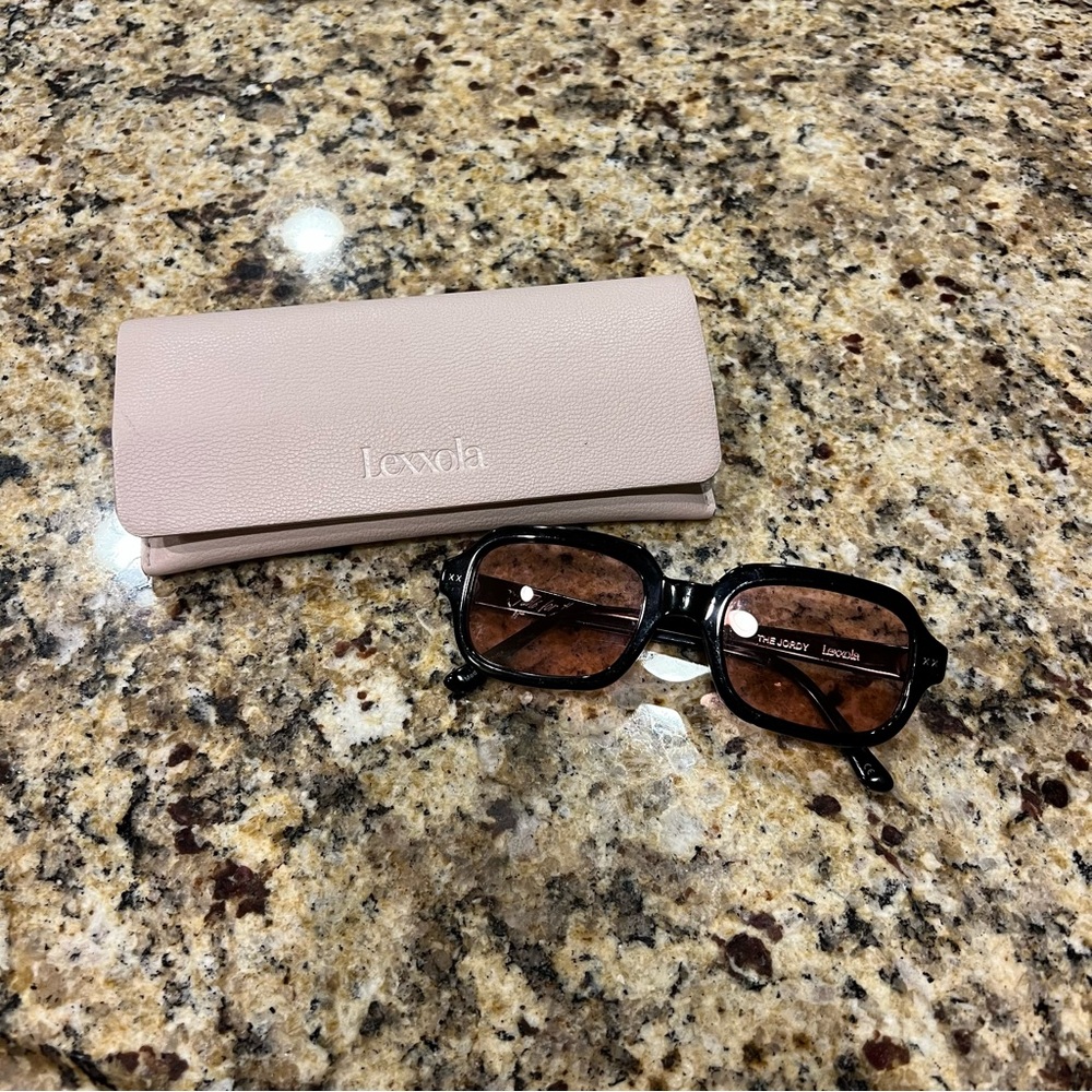 Lexxola The Jordy Sunglasses in Black Leopard & Burgundy